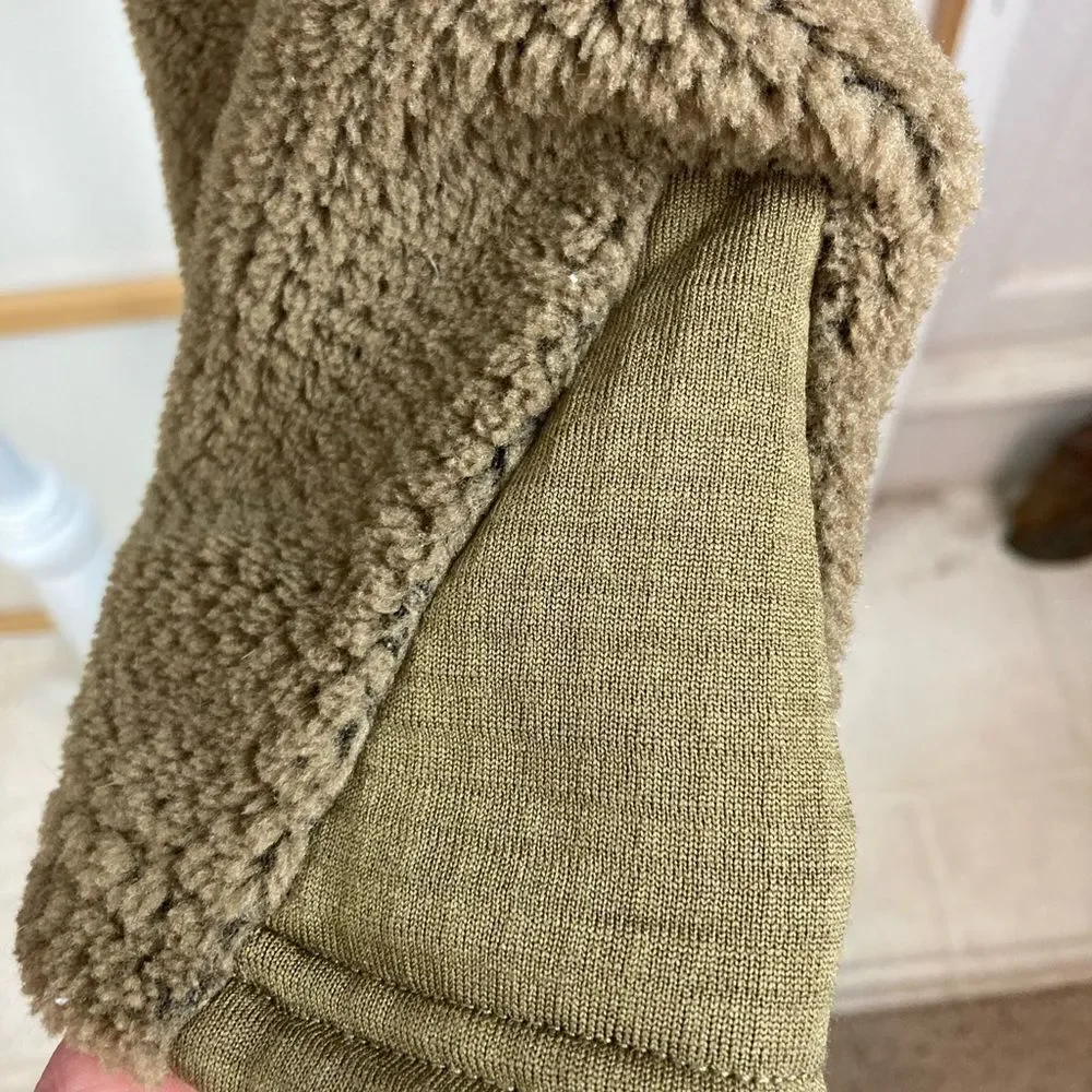 Vintage 1/4 zip textured jacket w/ quilted sides and cuffs oversized